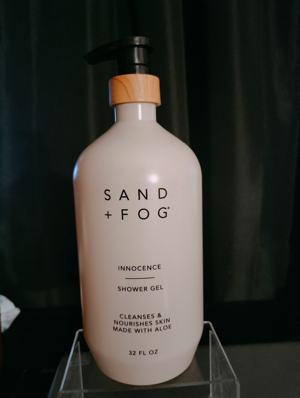 Sand + Fog Innocence Shower Gel - White